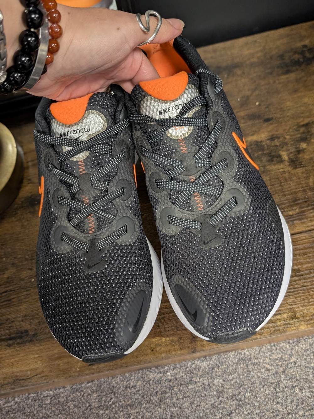 Nike Men's Black and Orange Athletic Running Shoes - Picture 5 of 11